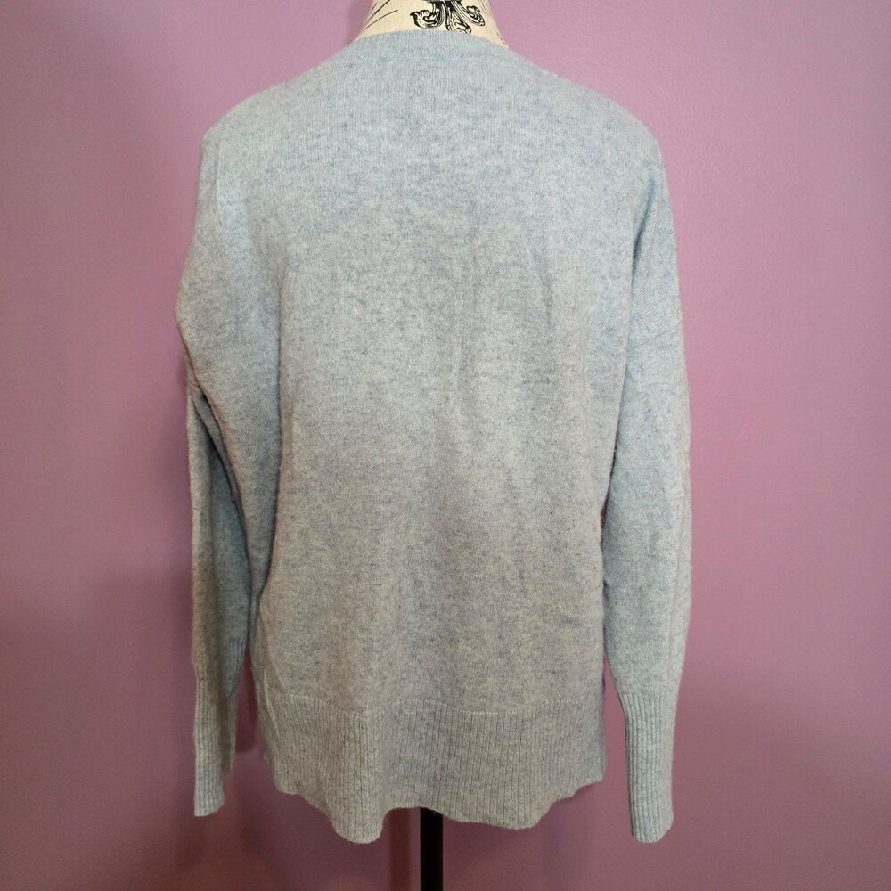 Tahari 100% Cashmere crewneck sweater with pockets - Picture 2 of 11
